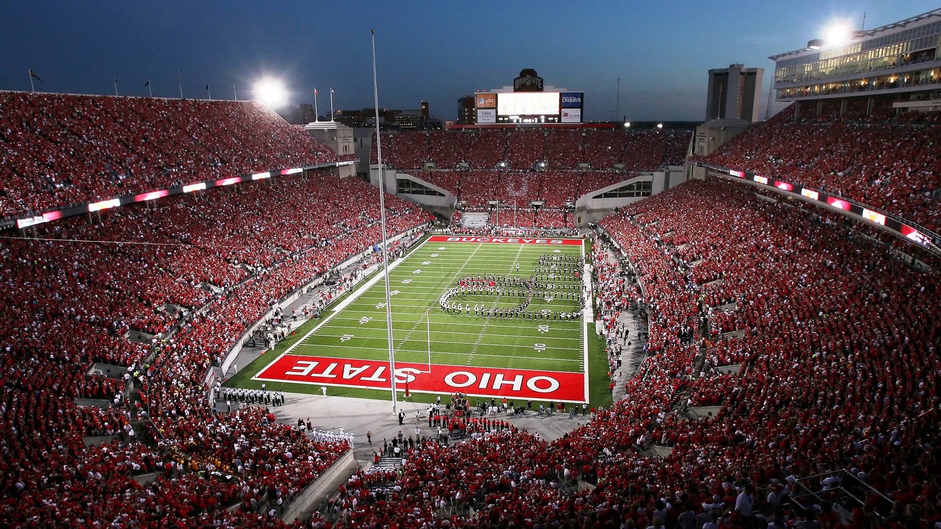 开云体育世界杯-森林狼对阵独行侠，武切维奇数据全面爆炸，内线巨兽如何撕碎防守？